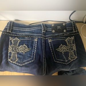 super cute miss me jeans!! size 28, low rise DM FOR SHIPPING
